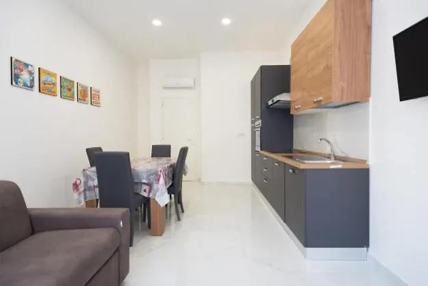 Toledo 2 Appartement Napels